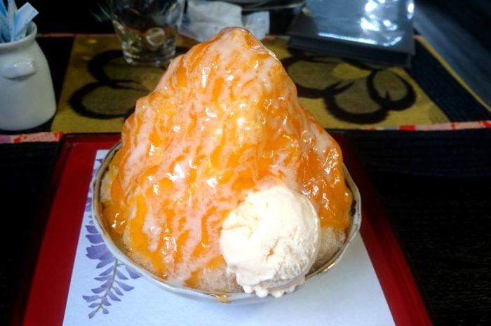 今日のブタライド：キリスト復活で蟹のマンゴーかき氷