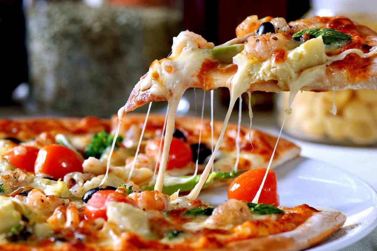 イタリア料理のピザ