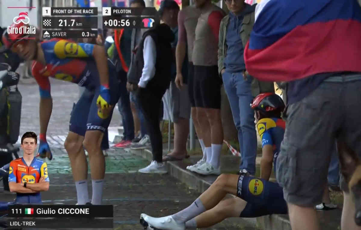 2025ジロ・デ・イタリア第14ステージで落車したジュリオ・チッコーネ