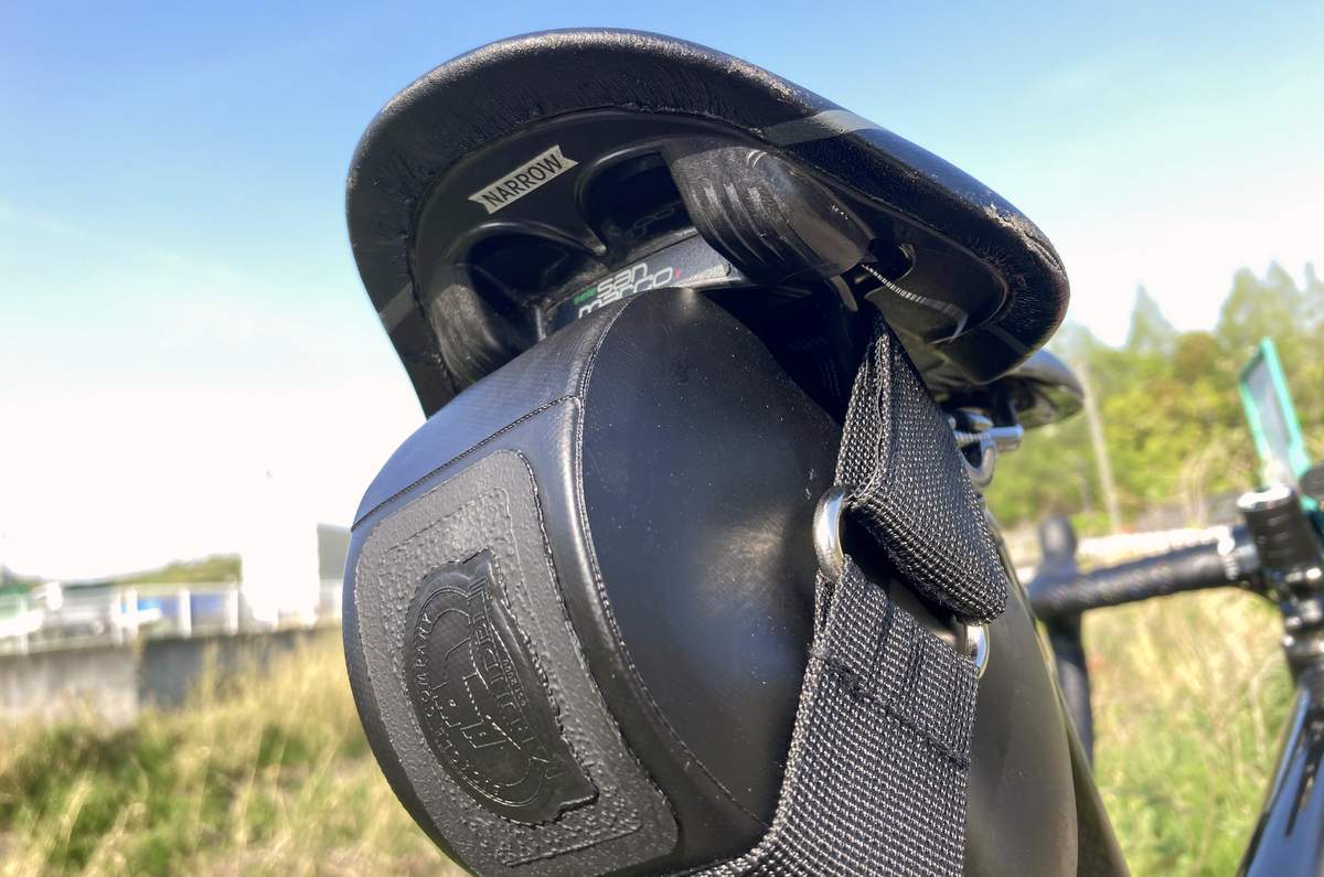 防水サドルバッグ Arundel Medio