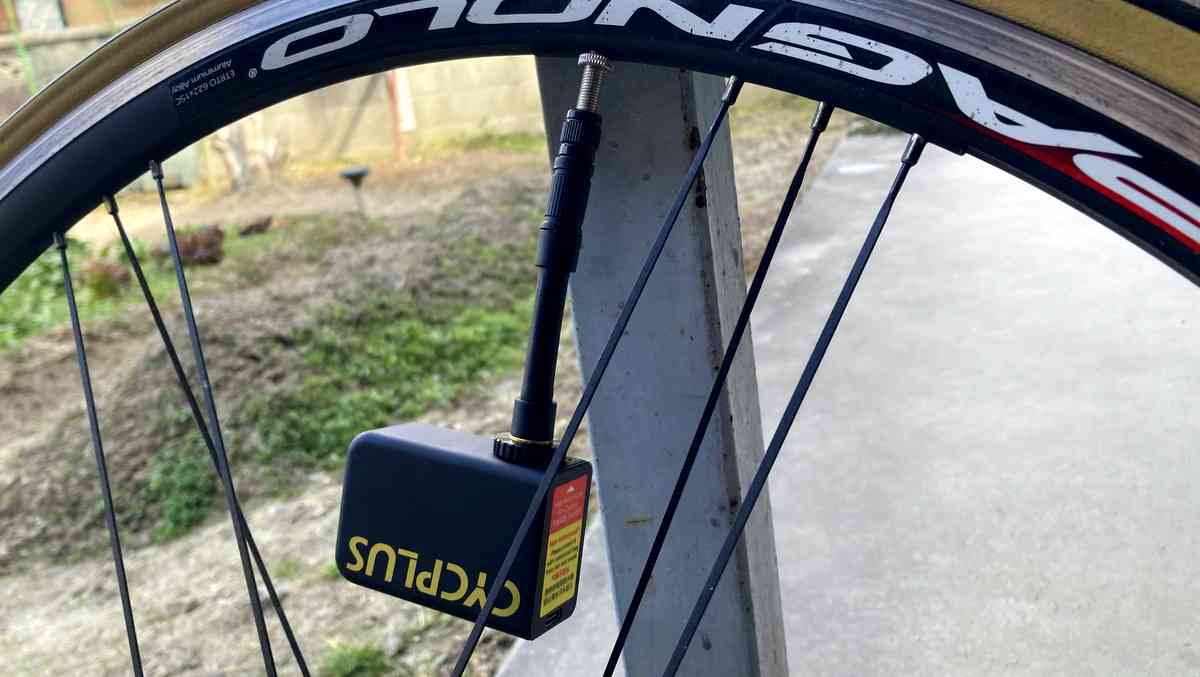 ロードバイク用電動ミニポンプのCYCPLUS AS2 ULTRA