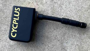 ロードバイク用電動ミニポンプのCYCPLUS AS2 ULTRA